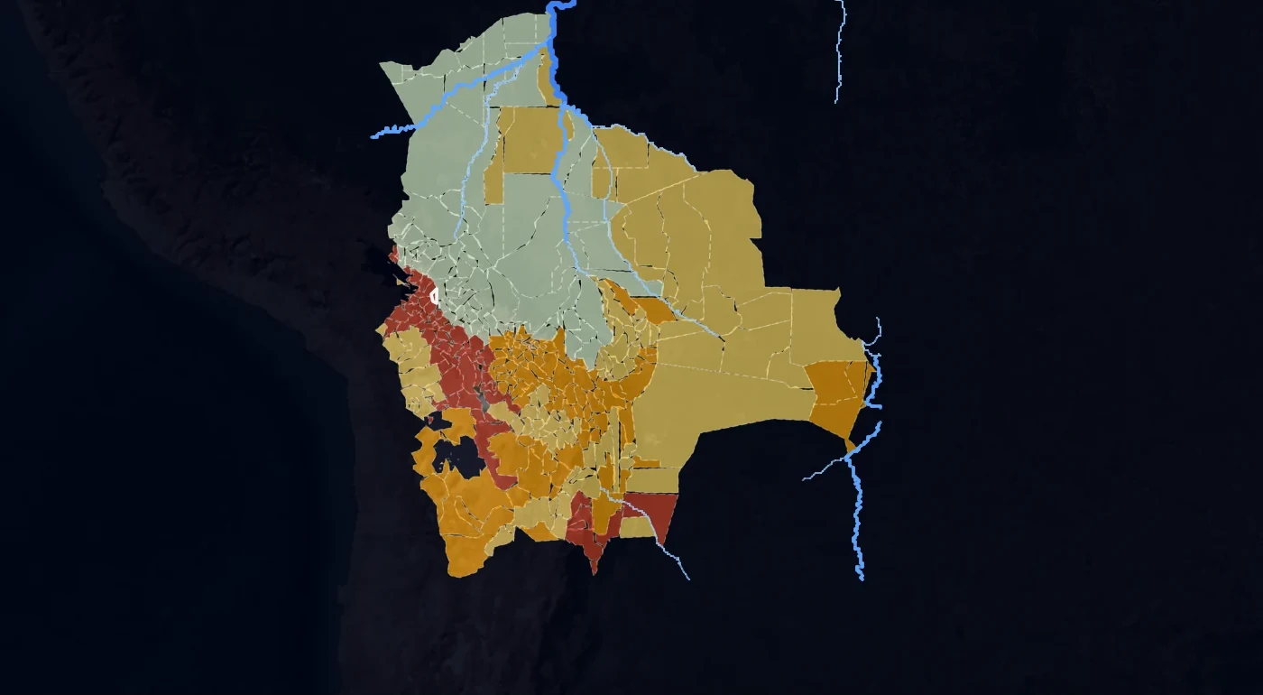 Mapa de riesgo hidrológico municipal y red fluvial de Bolivia